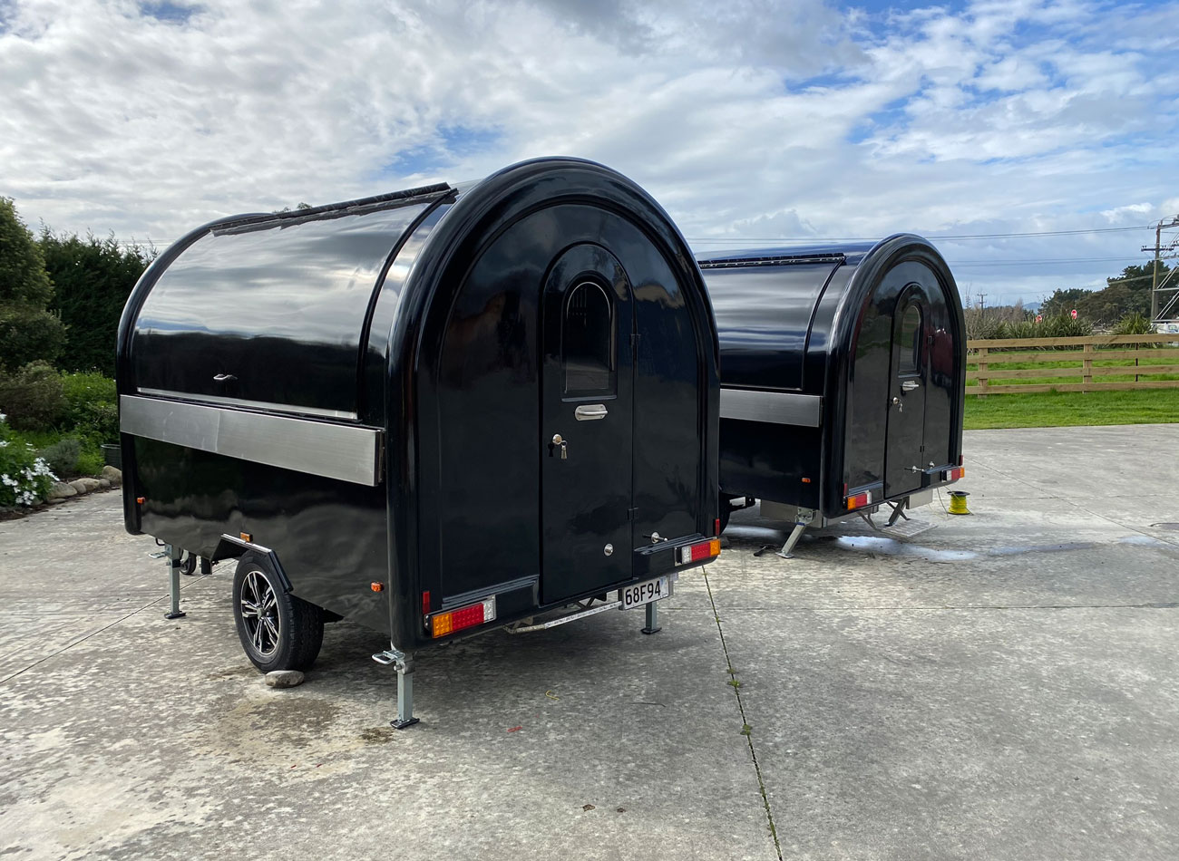 Round Trailers